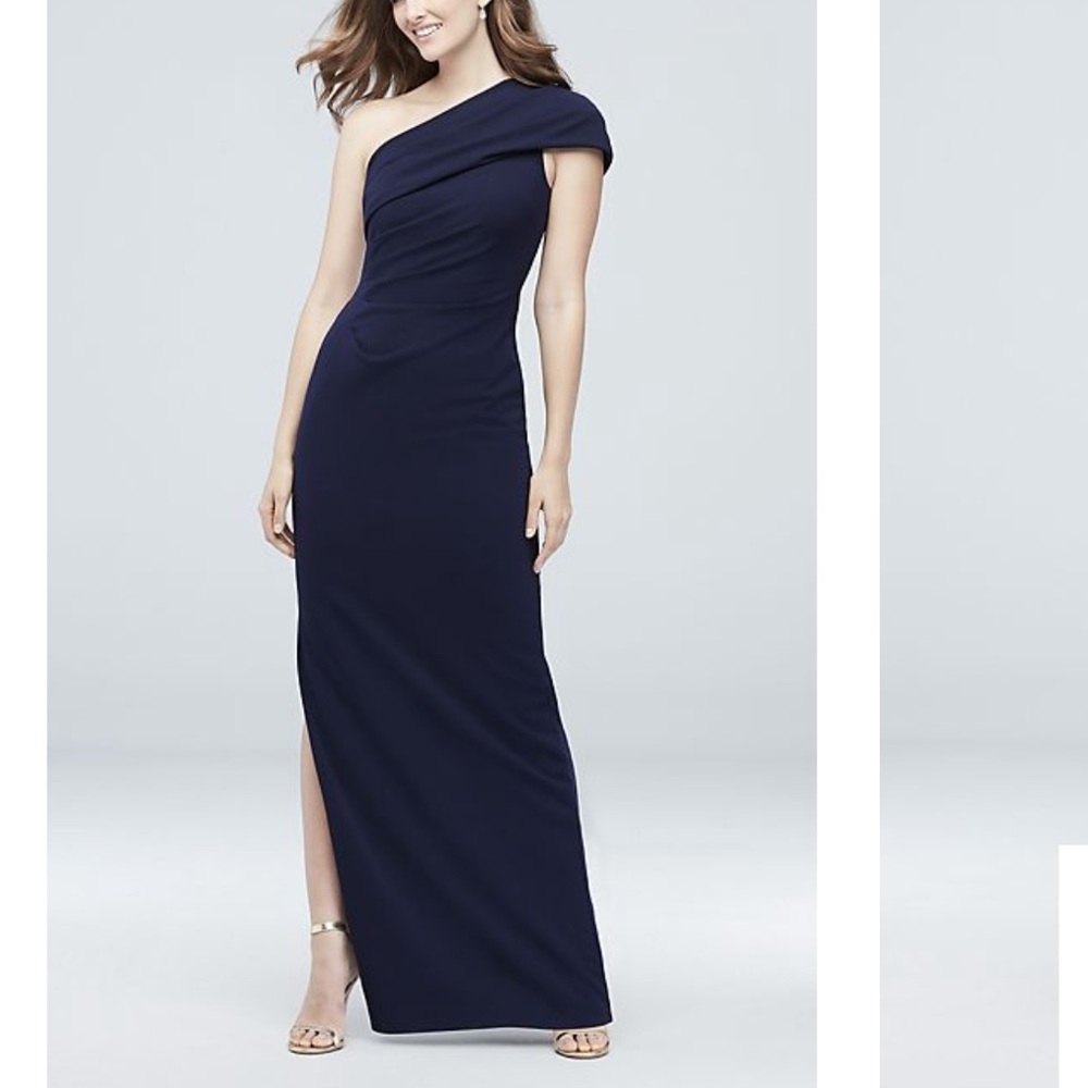Ruched one-shoulder stretch crepe dress